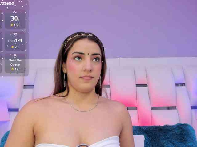 BellaSaint webcam