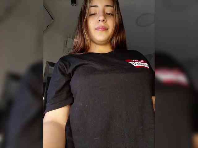 BellaSaint webcam