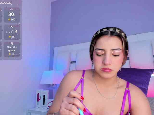 BellaSaint webcam