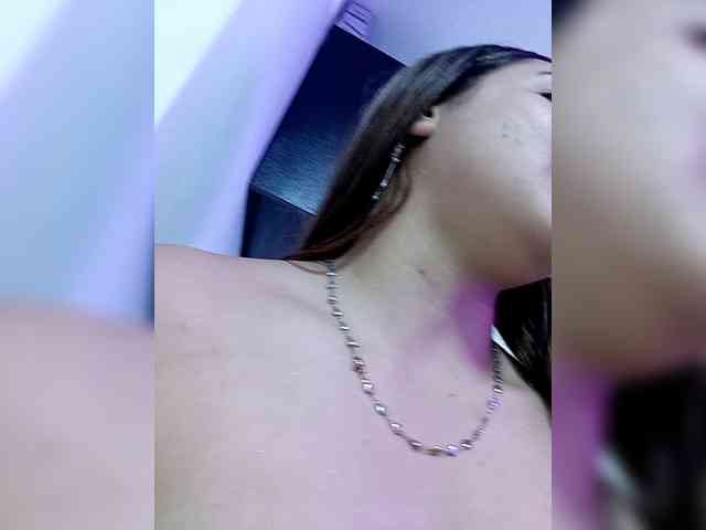 BellaSaint webcam