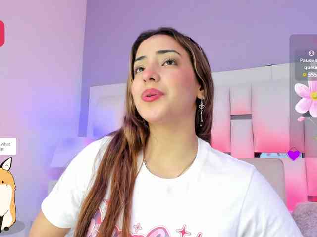 BellaSaint webcam