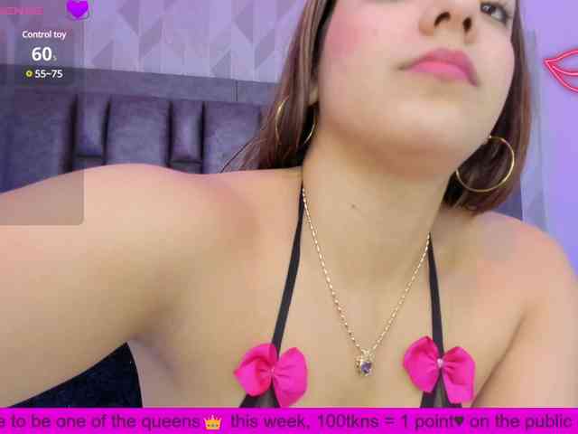 BellaSaint webcam