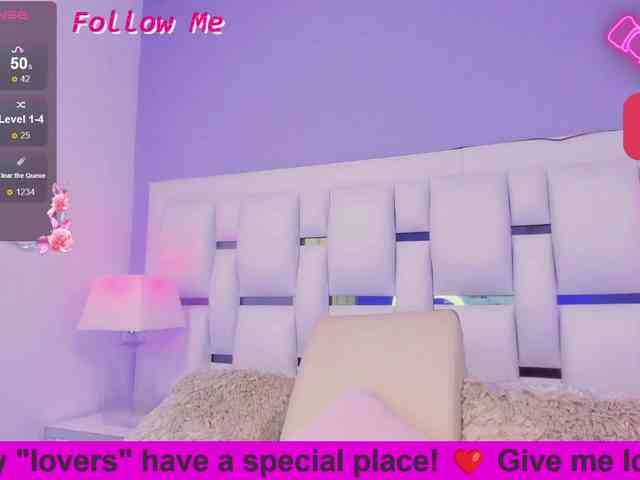BellaSaint webcam