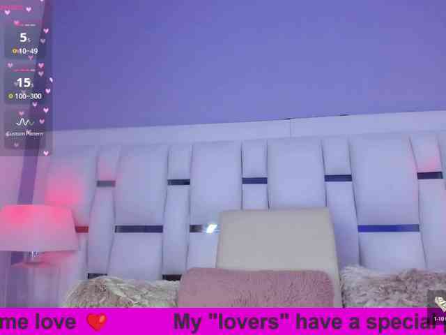BellaSaint webcam