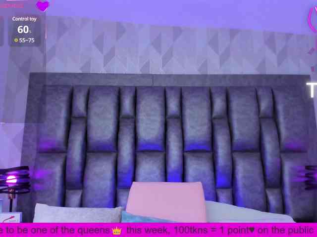 BellaSaint webcam