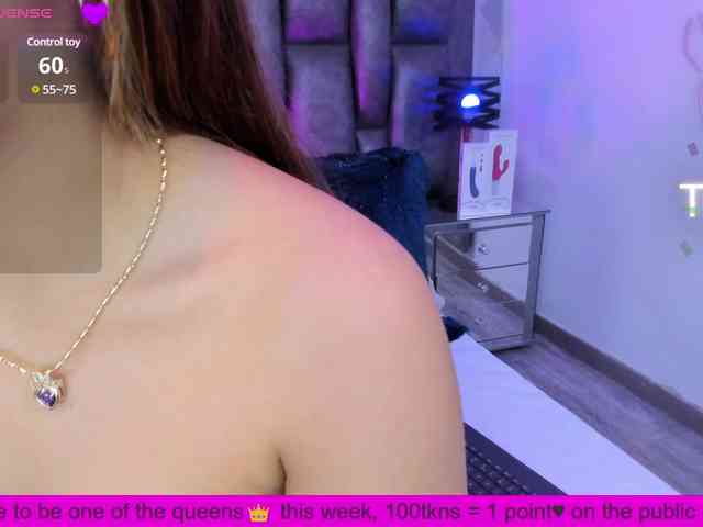 BellaSaint Live Webcam on BongaCams