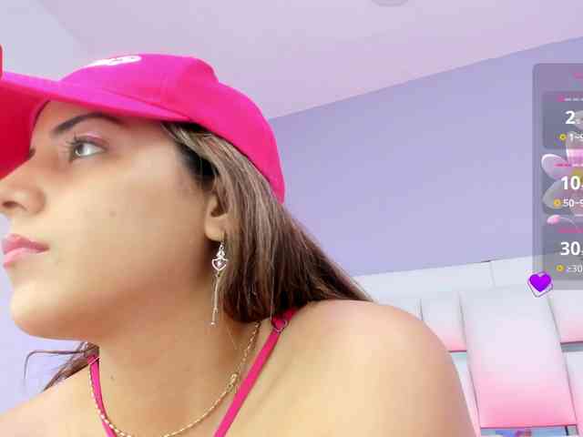BellaSaint webcam