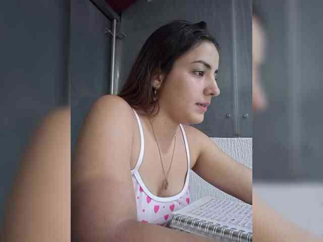 free sex cam chat BellaSaint