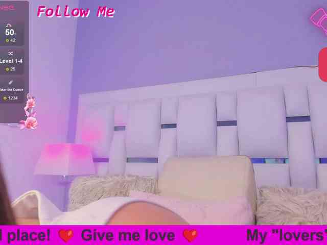 BellaSaint webcam