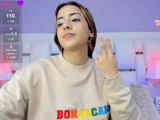 BellaSaint webcam