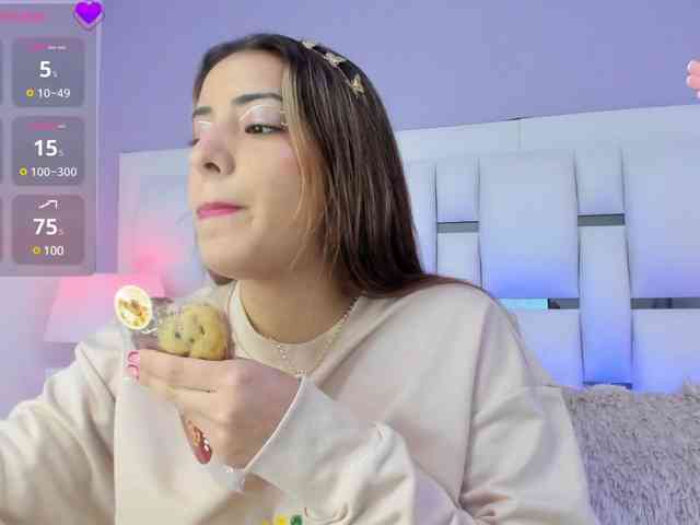 BellaSaint webcam