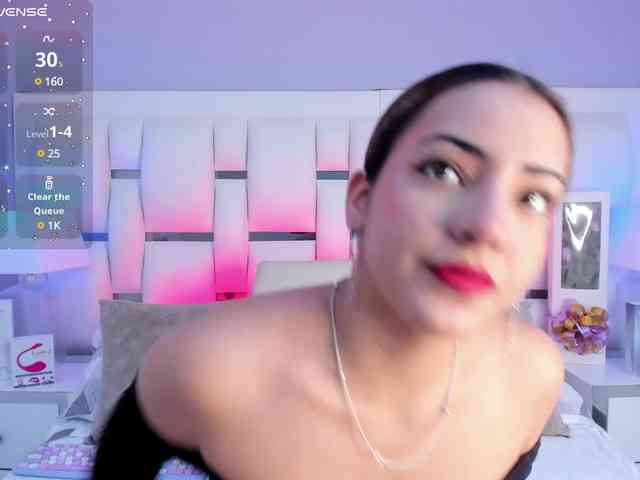 BellaSaint webcam