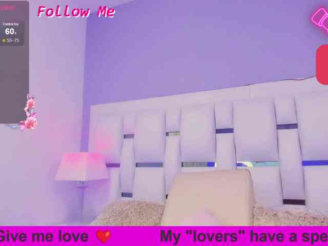 BellaSaint webcam