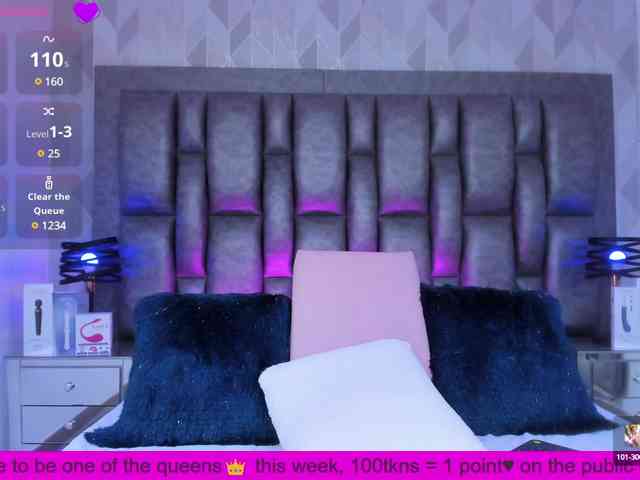 BellaSaint webcam