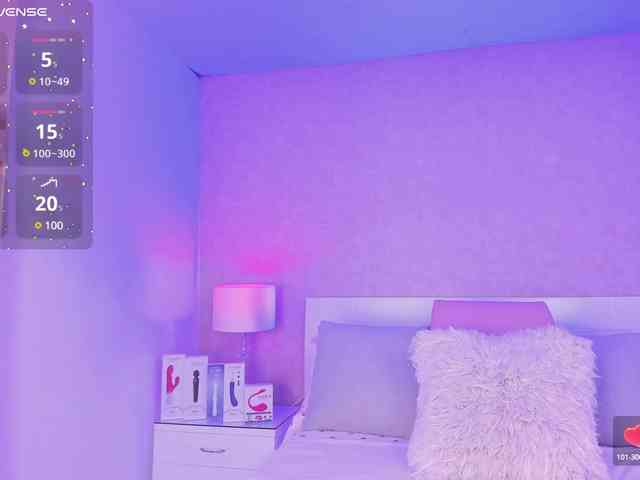 BellaSaint webcam