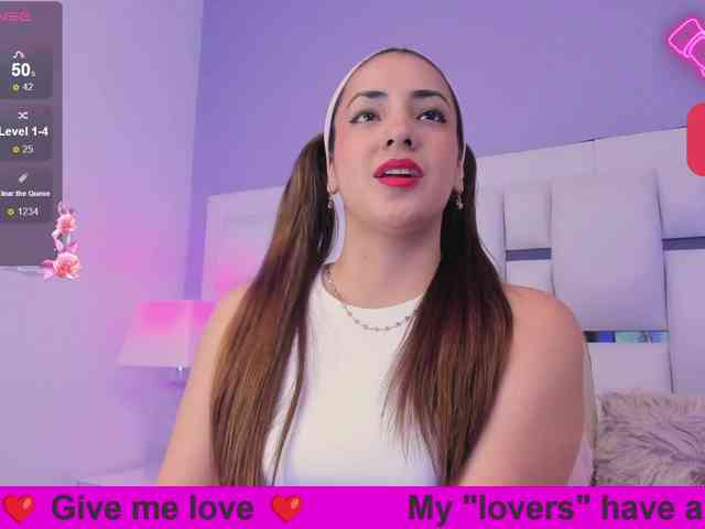 BellaSaint webcam