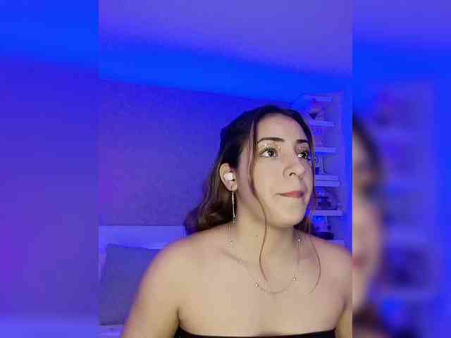 BellaSaint webcam