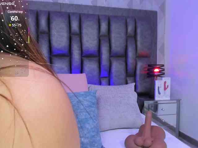 sex chatroom BellaSaint