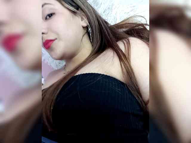 BellaSaint webcam