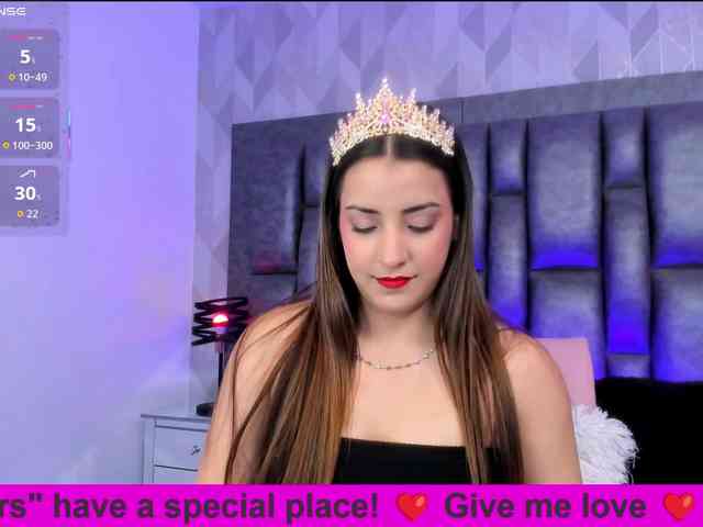 BellaSaint webcam