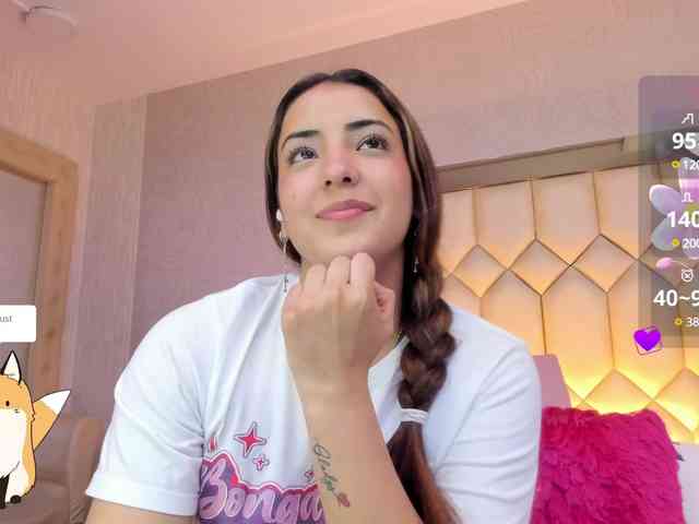 BellaSaint webcam