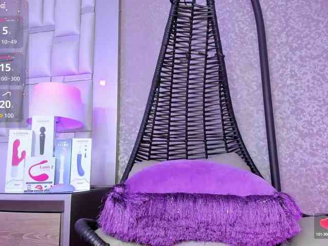 BellaSaint webcam