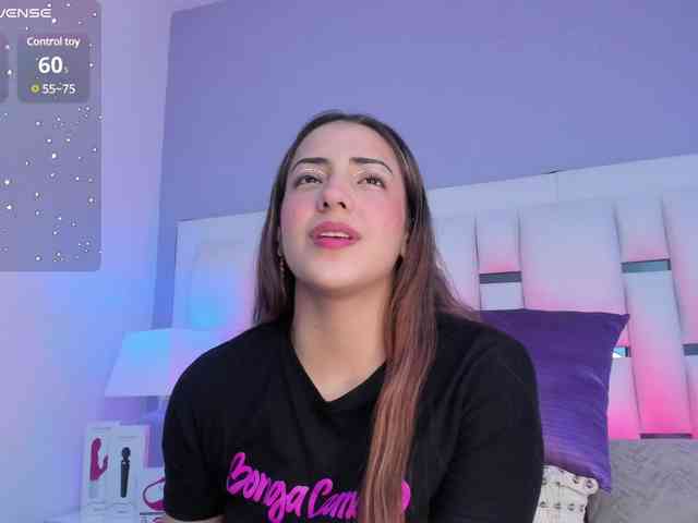 BellaSaint webcam