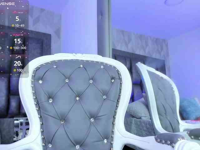 BellaSaint webcam