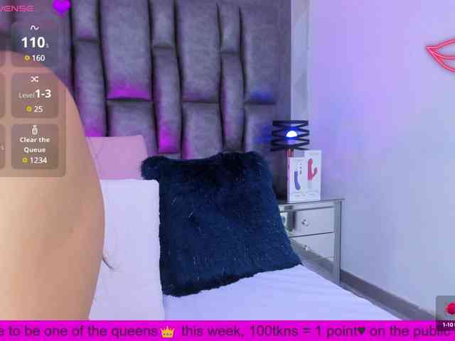 BellaSaint webcam