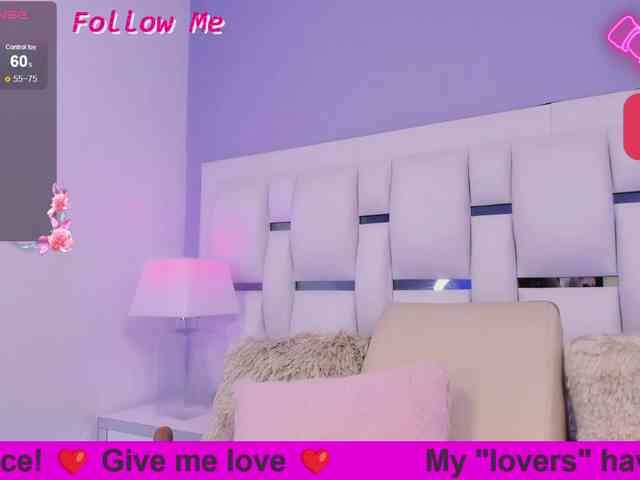 BellaSaint webcam