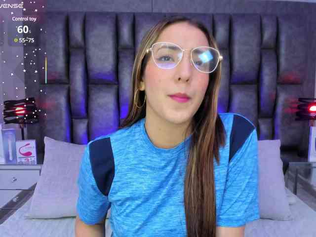 BellaSaint webcam
