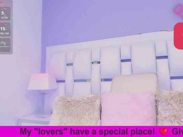 BellaSaint webcam