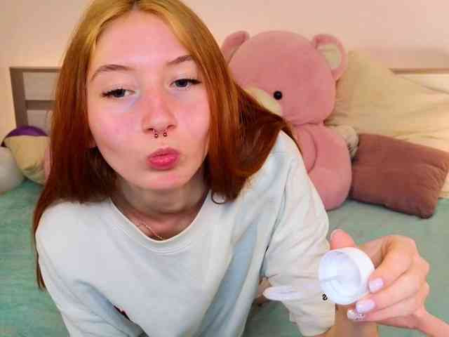 Liramoonn webcam