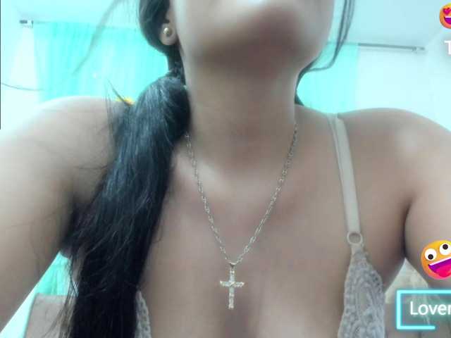 kylie-sweet webcam bongacams model stream image