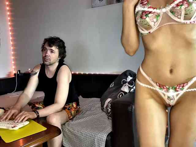 online nude chat room AliceSergio