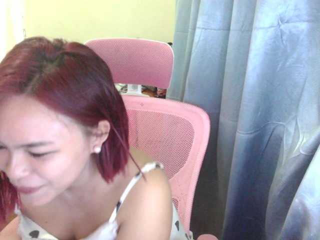 sweetiepiee's BongaCams show and profile