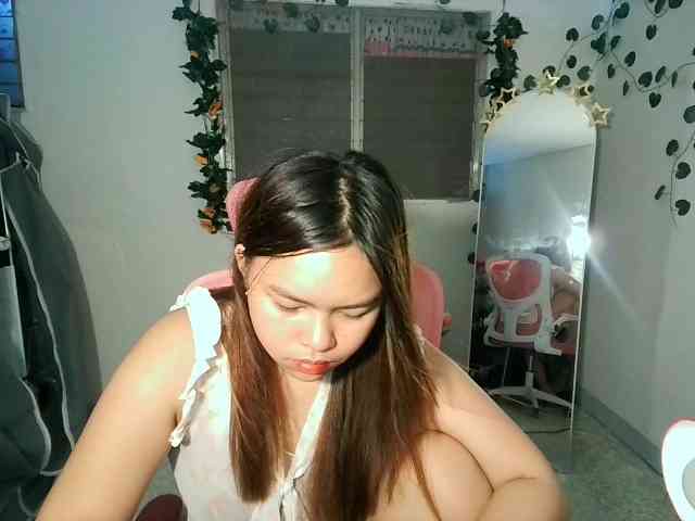 sweetiepiee webcam
