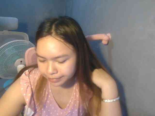 sweetiepiee webcam