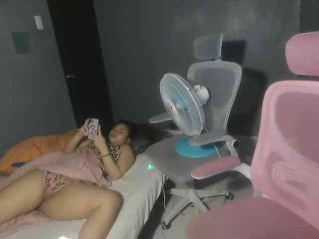 sweetiepiee webcam