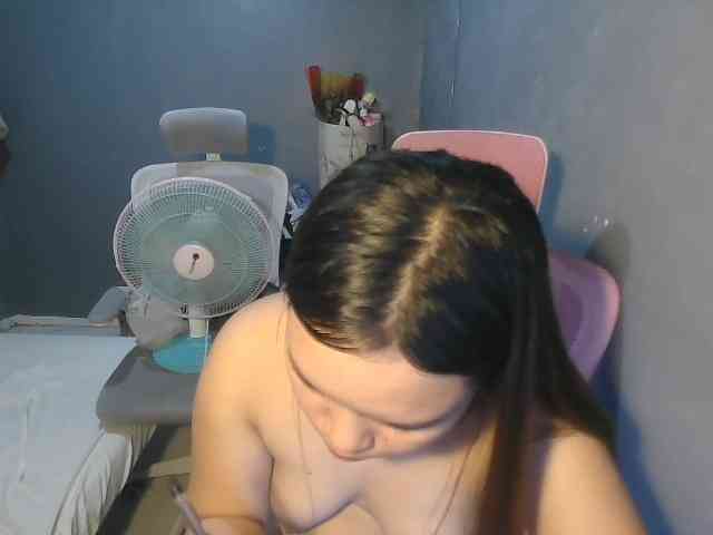 sweetiepiee webcam