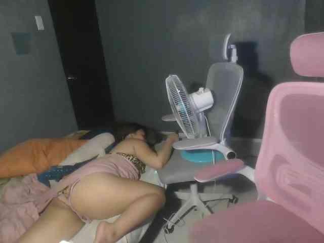 sweetiepiee webcam