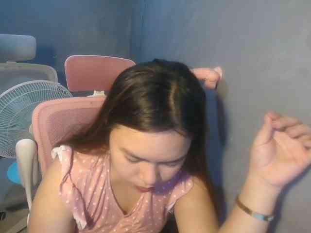 sweetiepiee webcam