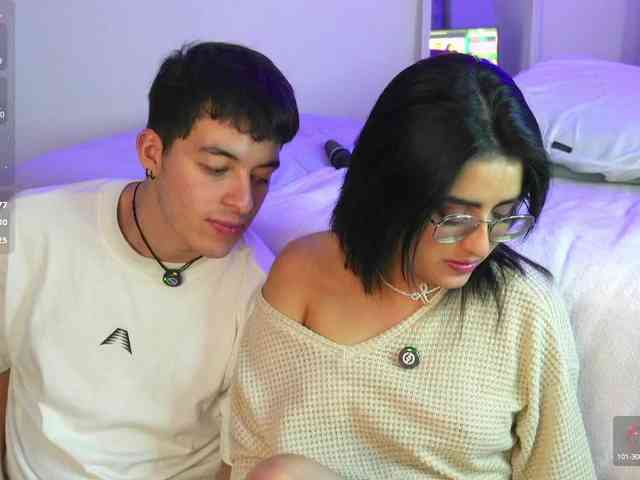 mary_and_andres webcam
