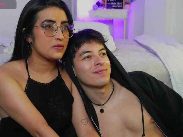 mary_and_andres webcam