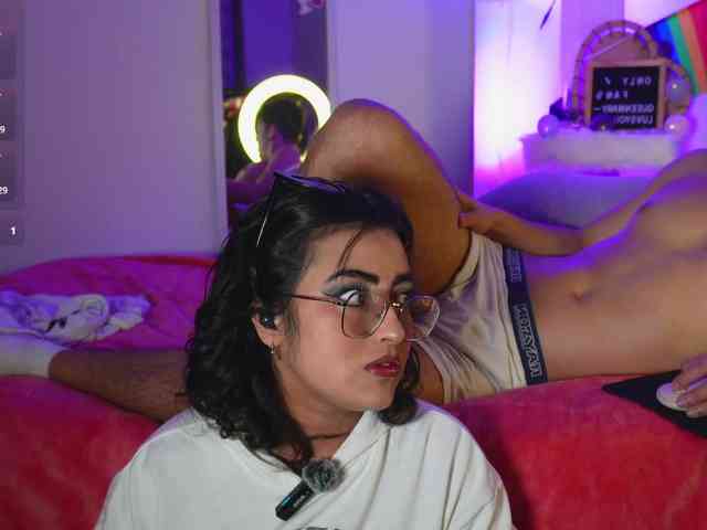 mary_and_andres webcam