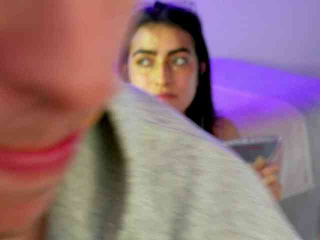 mary_and_andres webcam
