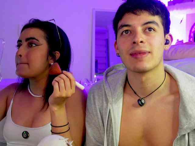 mary_and_andres webcam