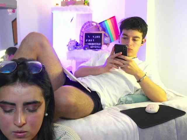 mary_and_andres webcam