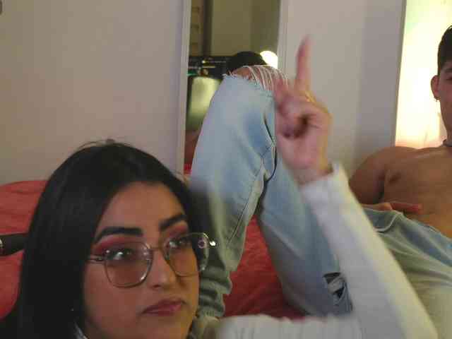 mary_and_andres webcam