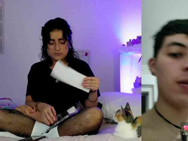 mary_and_andres webcam